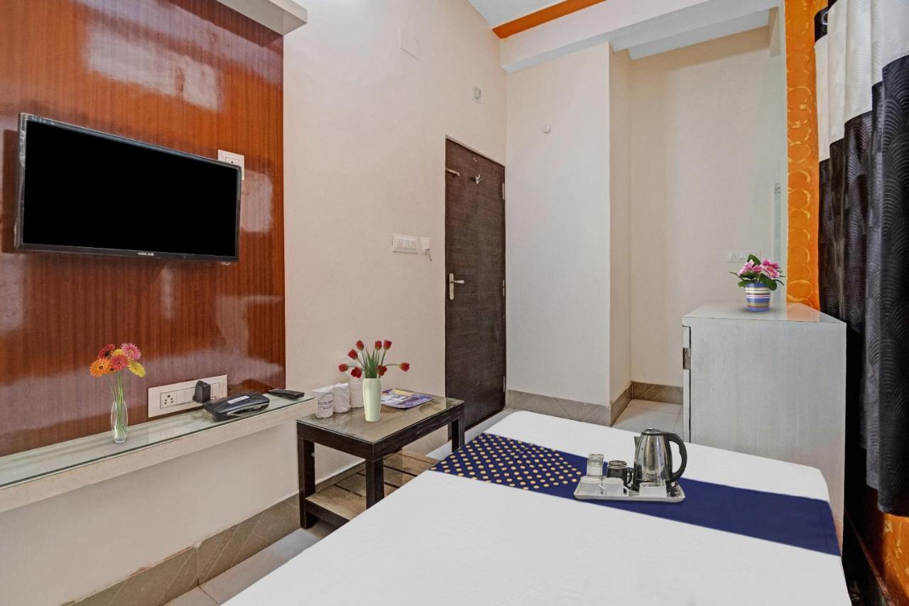 Spot On Hotel Stay In Koch Bihar Экстерьер фото
