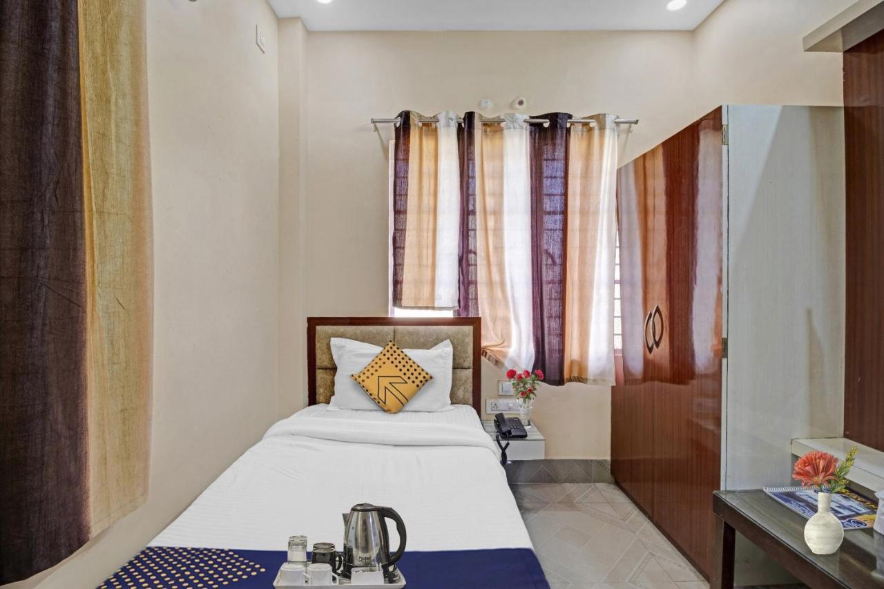 Spot On Hotel Stay In Koch Bihar Экстерьер фото
